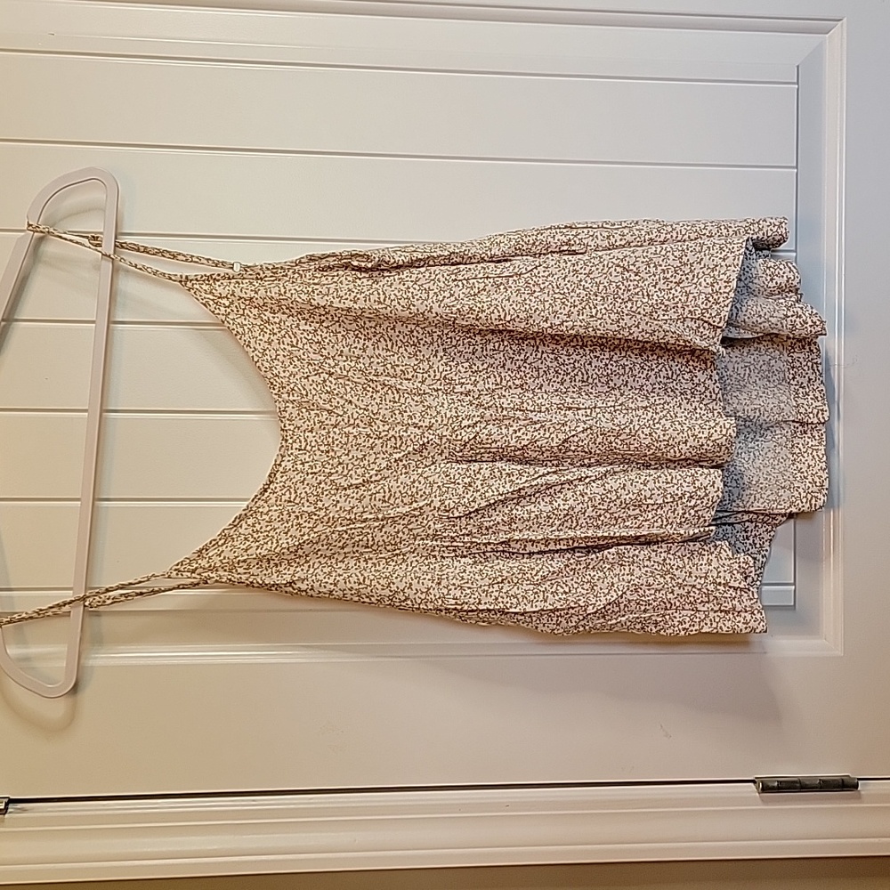Wishlist flowy floral tank size L